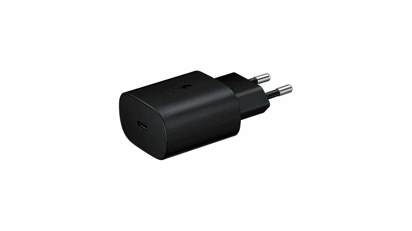 Samsung deve lançar novo carregador rápido de 45W. Imagem: Samsung/Divulgação