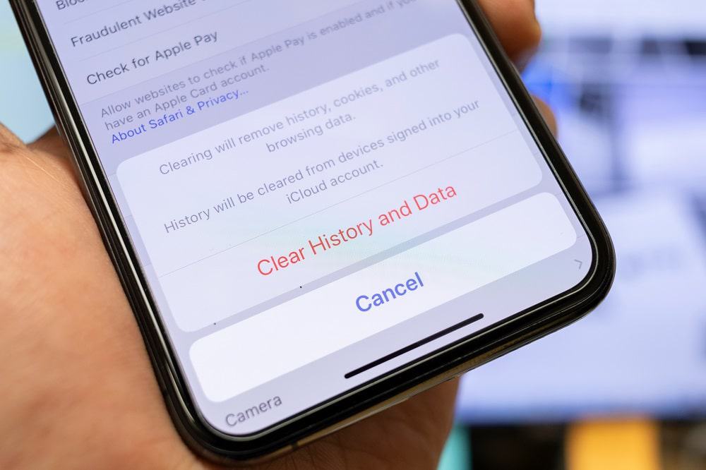 iphone mostrando confirmação para apagar histórico e cache