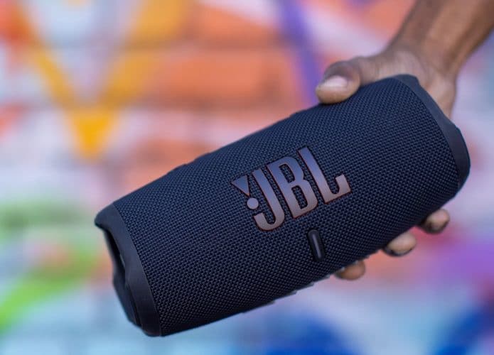 JBL Charge 5 (Imagem: divulgação/JBL)