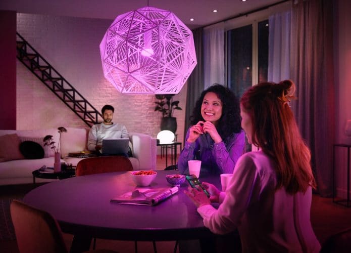 Lâmpada inteligente Philips na Black Friday (Imagem: divulgação/Signify)