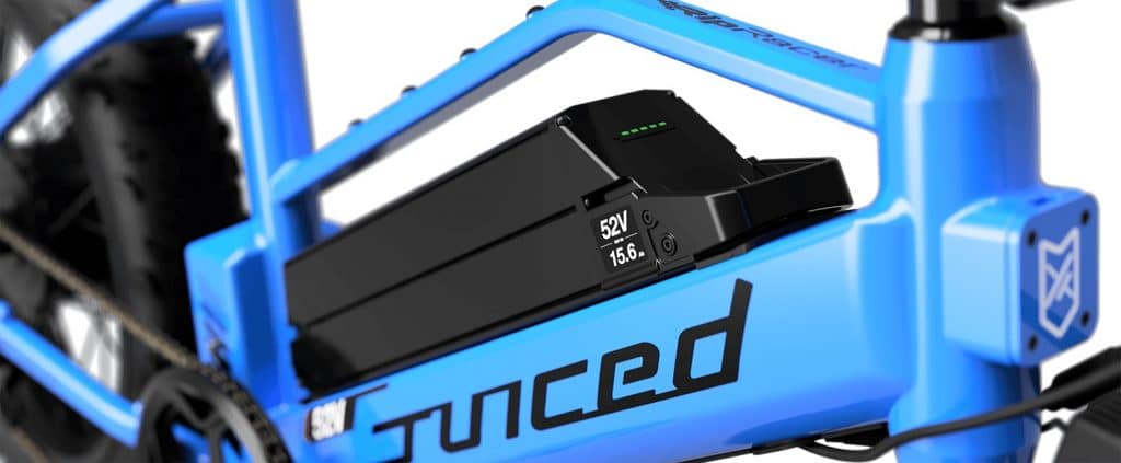 Detalhe da bateria da bicicleta elétrica RipRacer