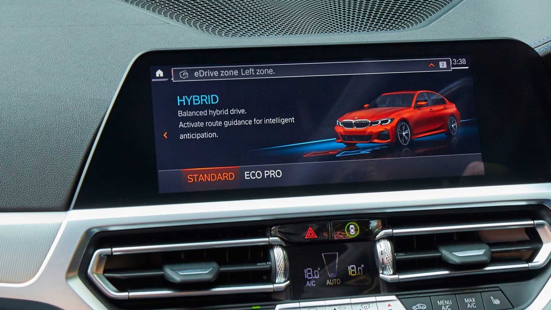Tela de um veículo da BMW com o recurso eDrive Zone