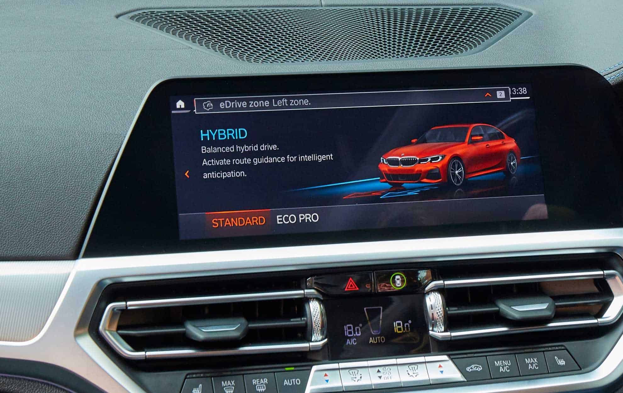 BMW eDrive Zones, recurso que premia usar híbridos no modo elétrico, alcança 138 cidades europeias