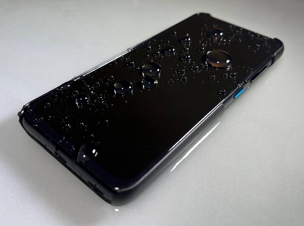 Zenfone 8 é à prova d´água / Foto: Nick Ellis