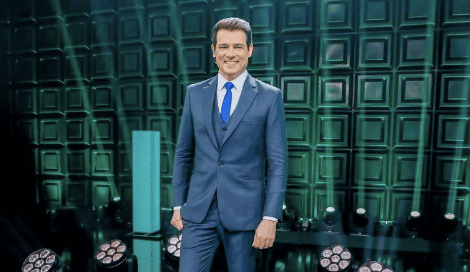 apresentador Celso Portiolli
