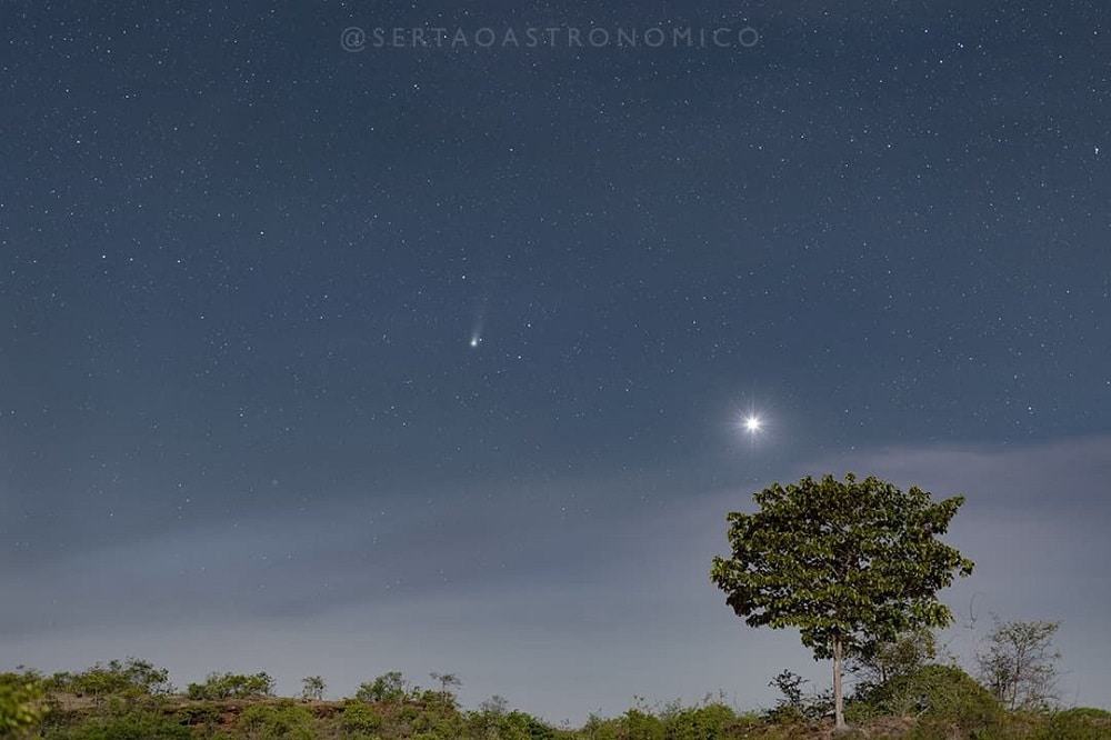 Cometa Leonard visto em Cajazeiras, PB