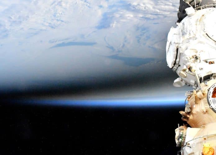 ISS-eclipse-solar-capa-695x500