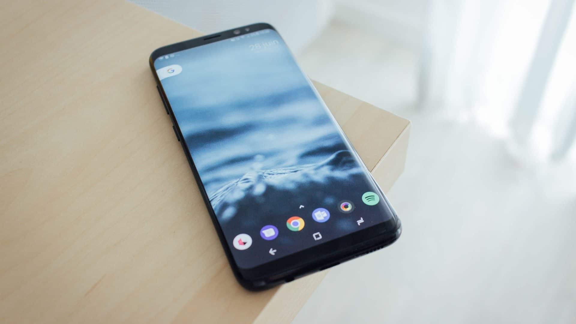 Samsung Galaxy S8 recebe atualização de segurança depois de 5 anos e meio