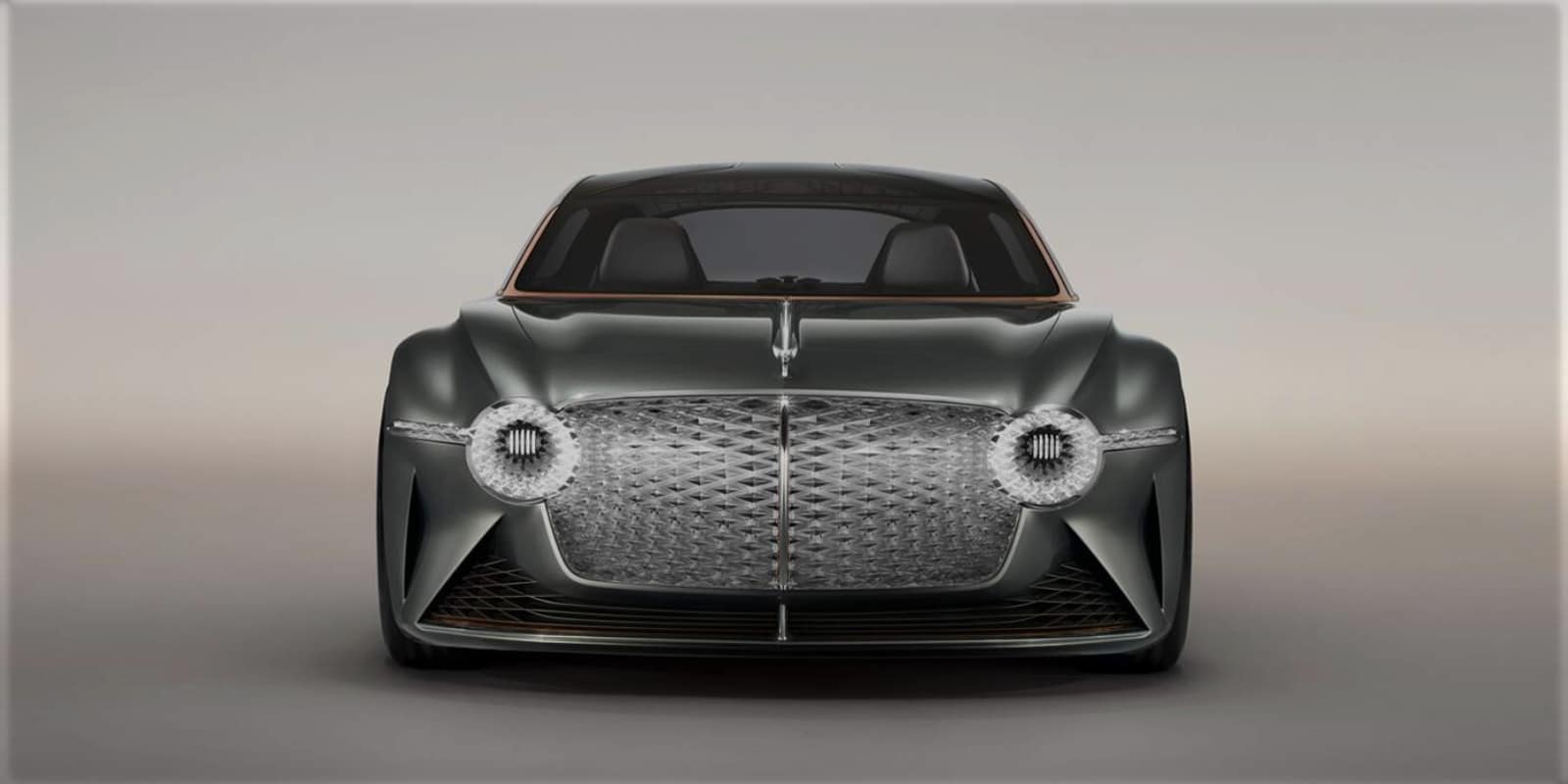 Frente do conceito EXP 100 GT da Bentley que servirá como base para o carro em desenvolvimento com a Mulliner