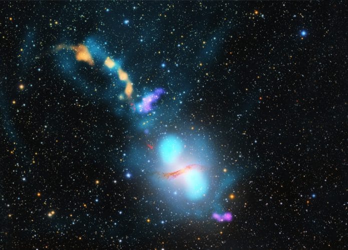 buraco-negro-Centaurus-A-695x500