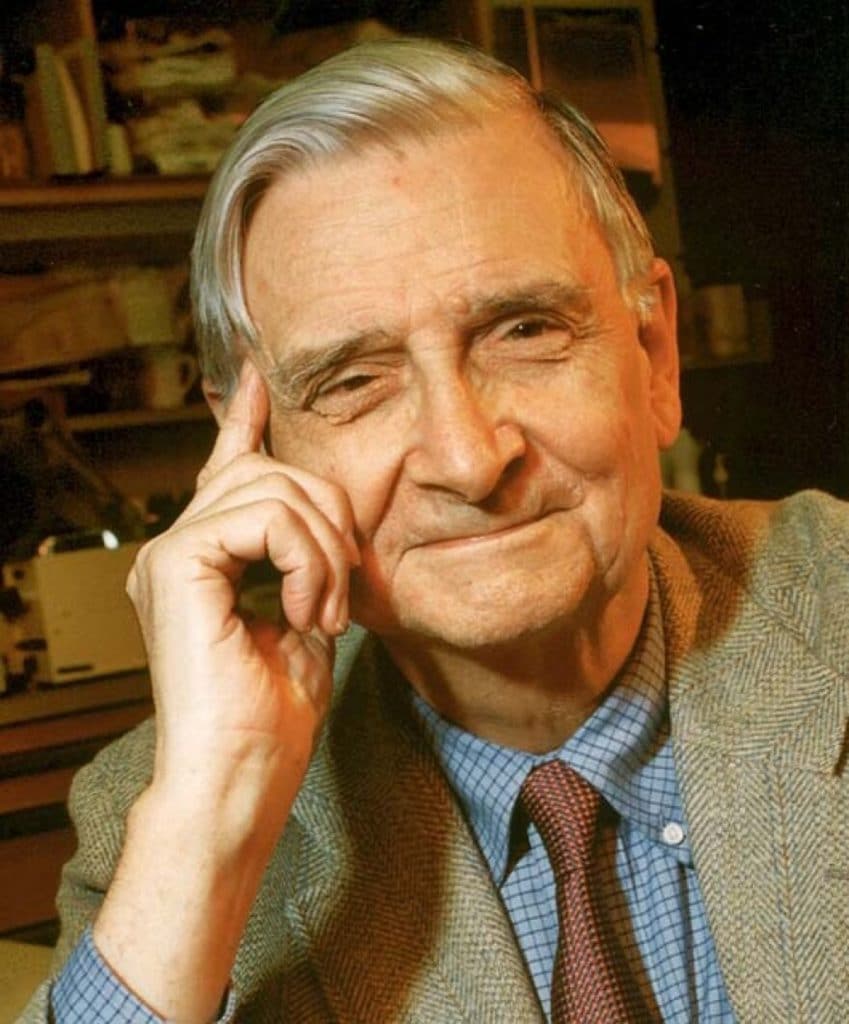 Foto de perfil do biólogo E. O. Wilson