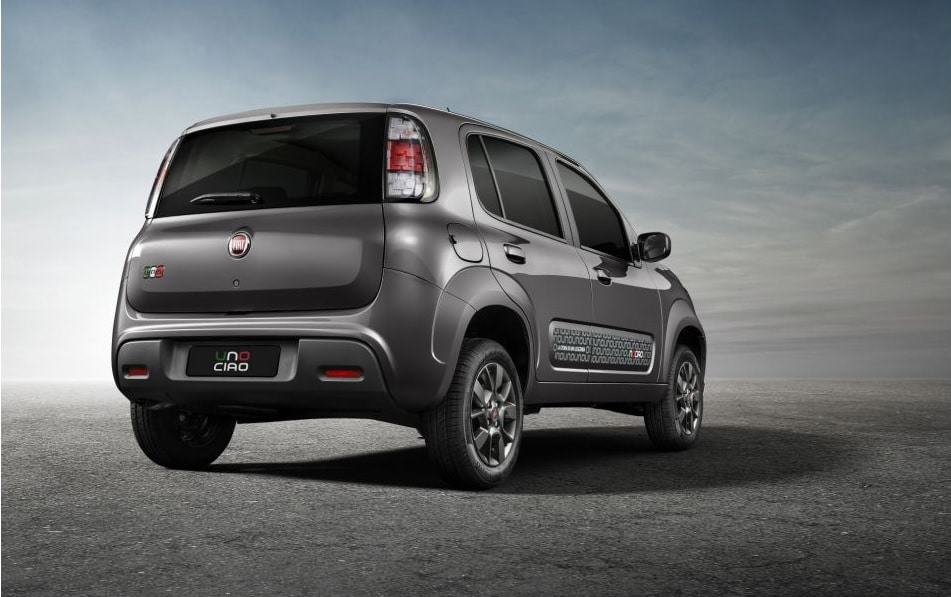 Visual traseiro do Fiat Uno Ciao