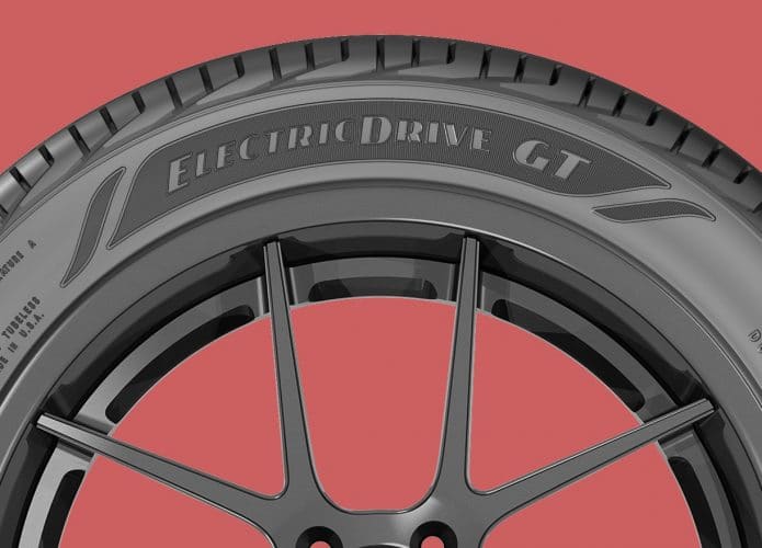 Um pneu da Goodyear com tecnologia voltada para carros elétricos