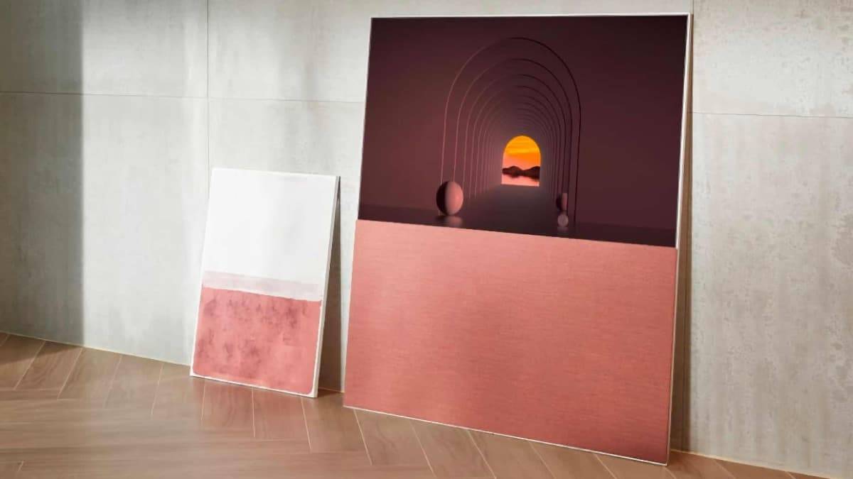TV OLED Evo da LG tem uma capa retrátil que pode ser acionada pelo controle remoto