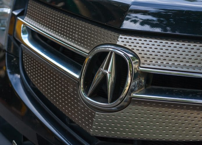 Detalhe da logomarca da Acura