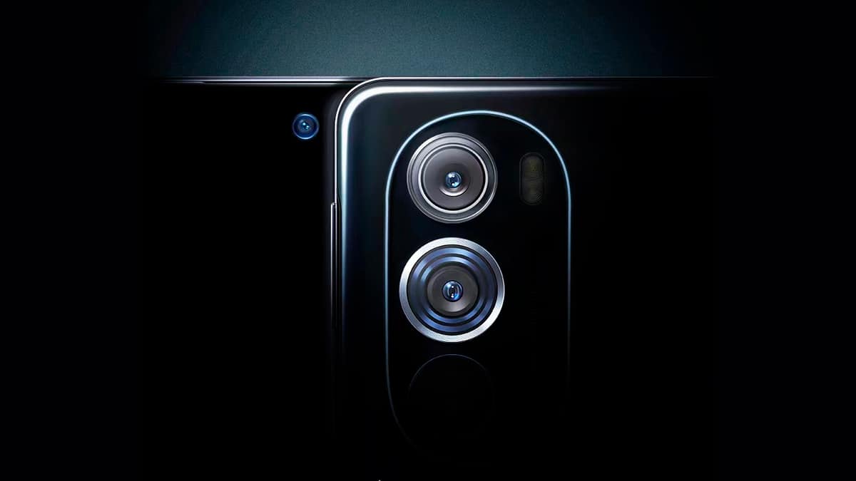 Moto Edge X30