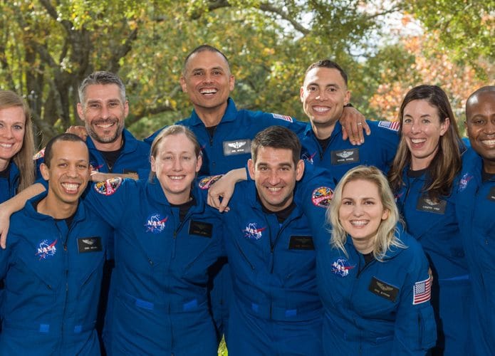nova-turma-de-astronautas-NASA-695x500
