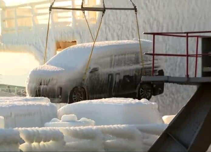 Carro congelado em Vladivostok