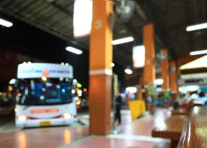 criança viagem sozinha