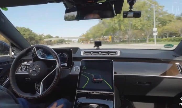 Painel do Volvo Polestar com a plataforma Drive Hyperion 8