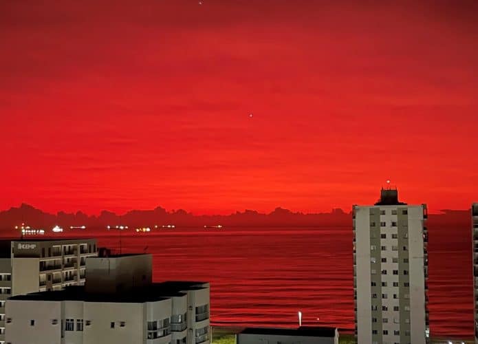 Céu avermelhado Espírito Santo, cinzas do vulcão, imagem reprodução Instagram