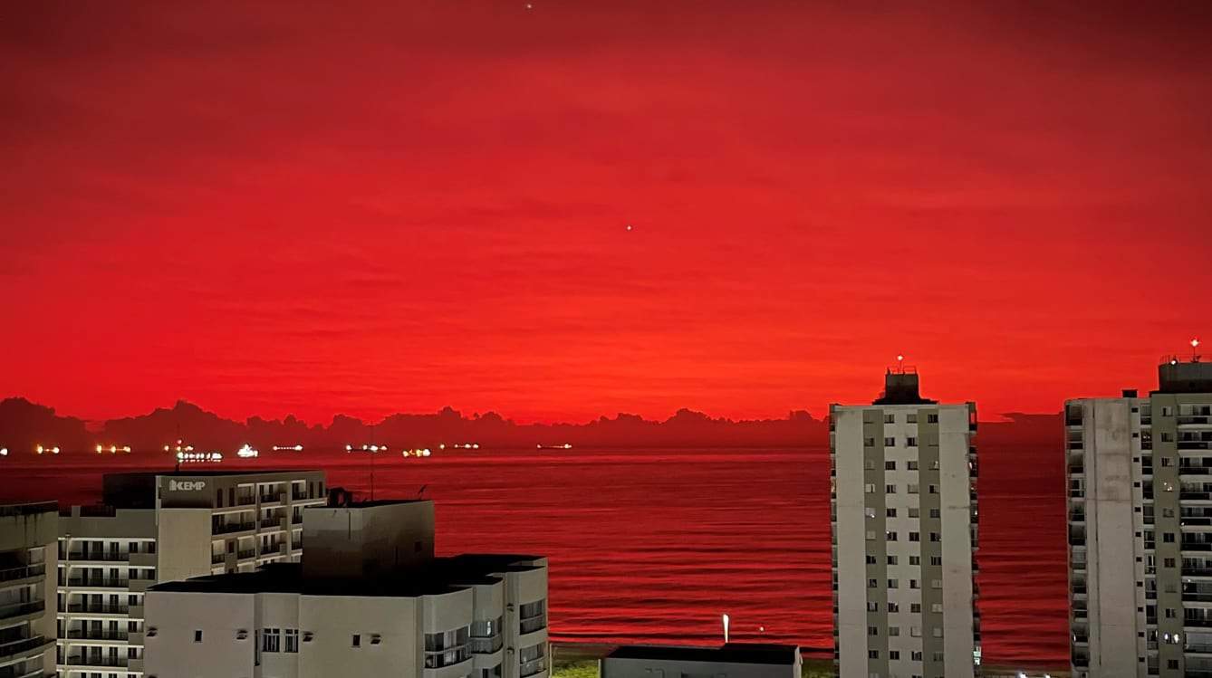 Céu avermelhado Espírito Santo, cinzas do vulcão, imagem reprodução Instagram