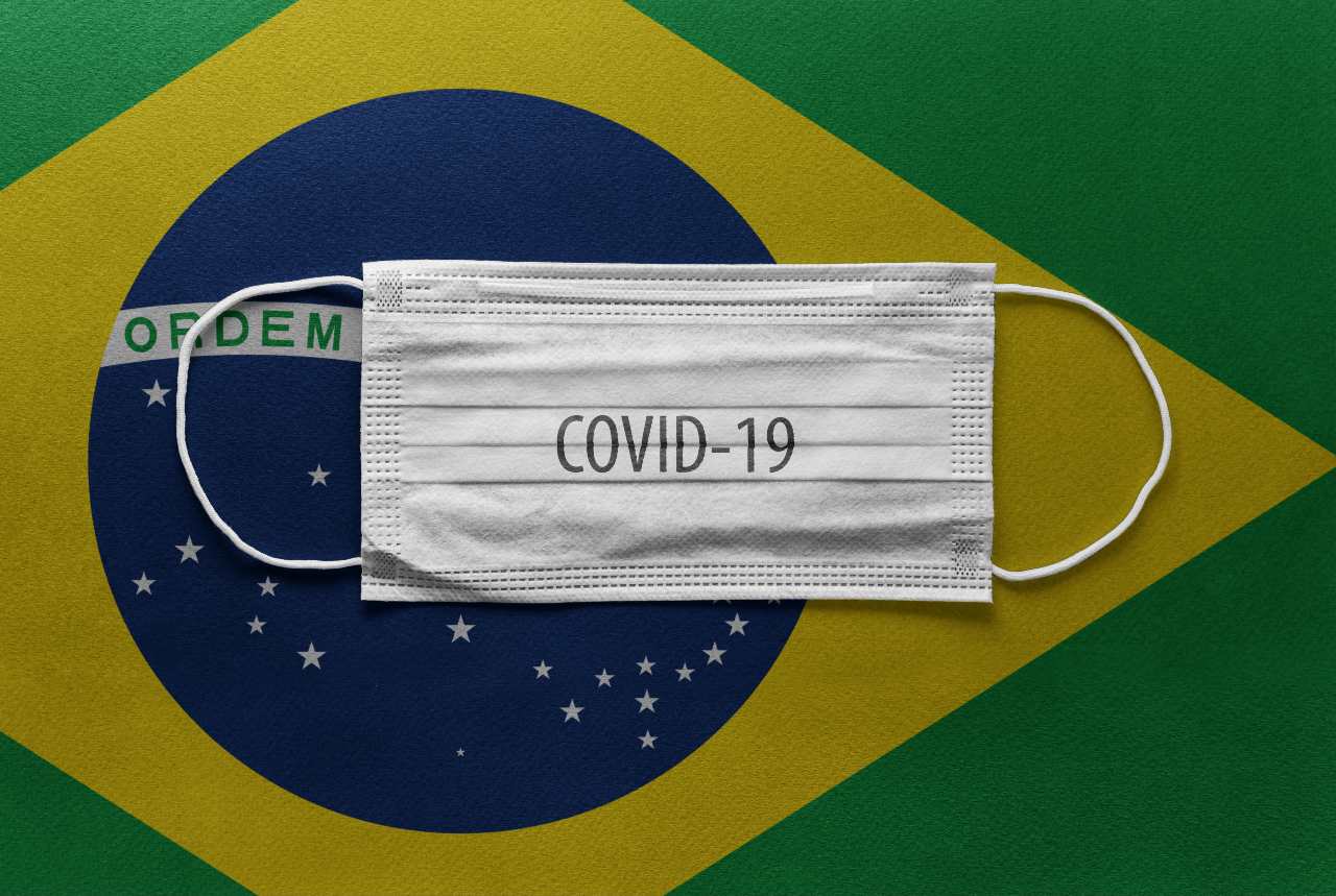 Balanço de casos e óbitos de covid-19 no Brasil