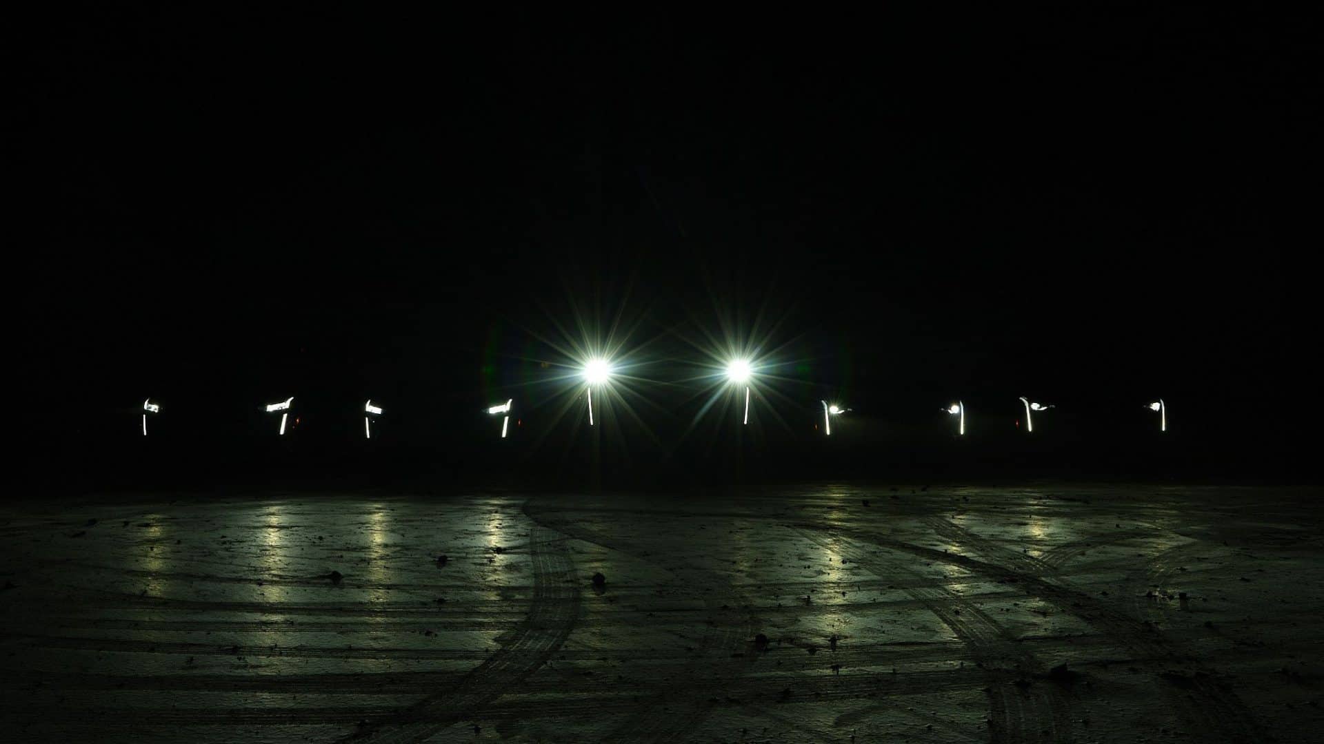 Imagem teaser do Escalade-V, da Cadillac