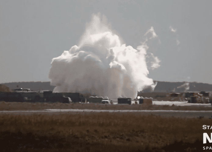 explosao-teste-SpaceX-Boca-Chica-695x500.png