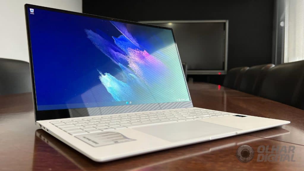 Galaxy Book Pro (2021) (Imagem: André Fogaça/Olhar Digital)