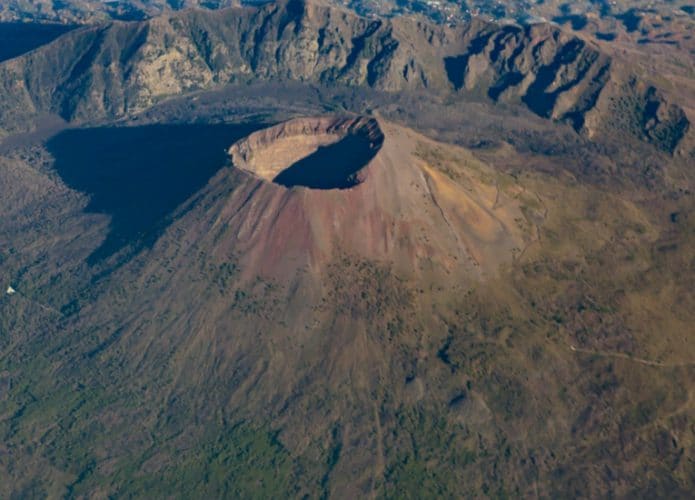 monte-vesuvio-695x500