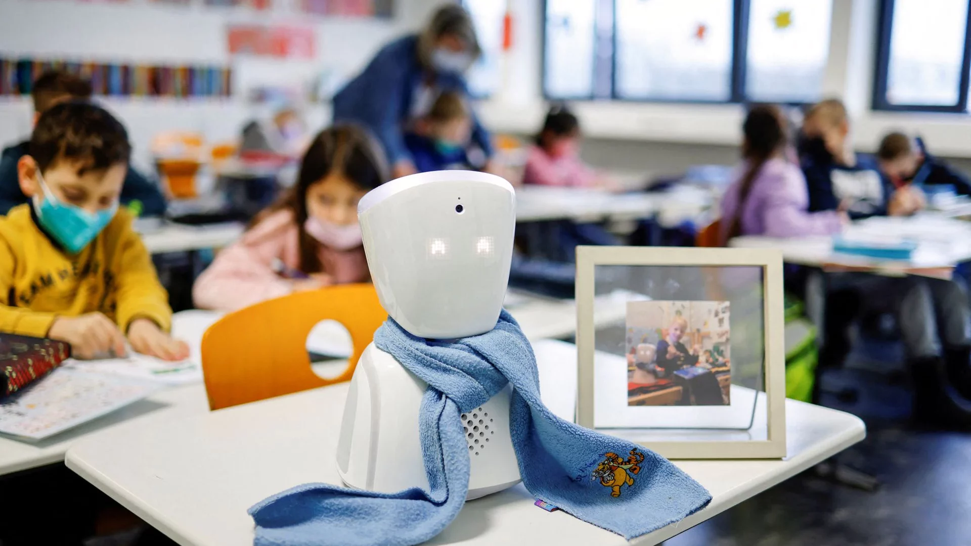robo-avatar-escola-alemanha-1920x1080.webp
