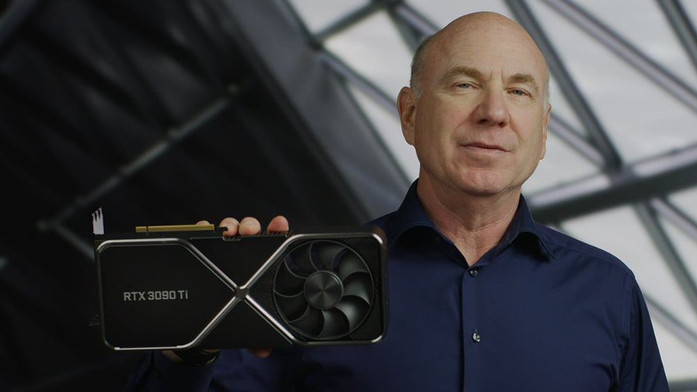 Jeff Fisher, vice-presidente da divisão GeForce da Nvidia, apresentando a RTX 3090 Ti, chamada por ele de “monstro”