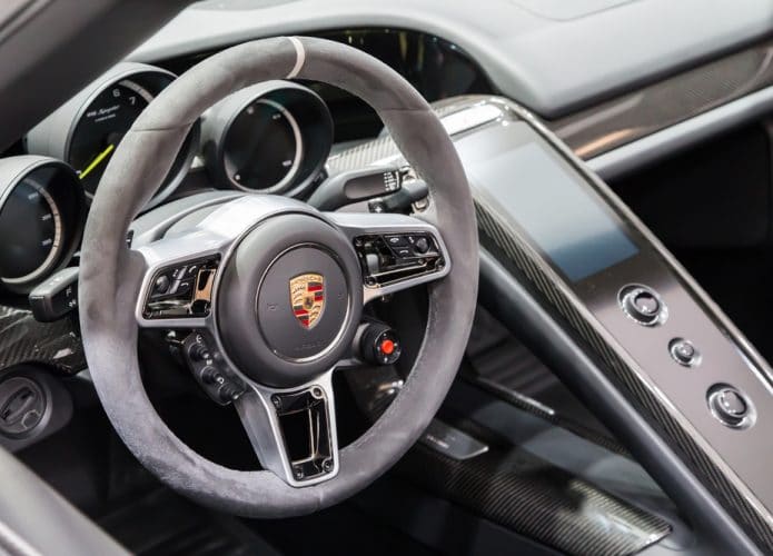 Interior do Porsche 918 Spyder