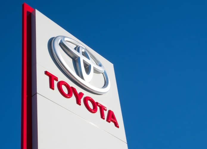 toyota fachada
