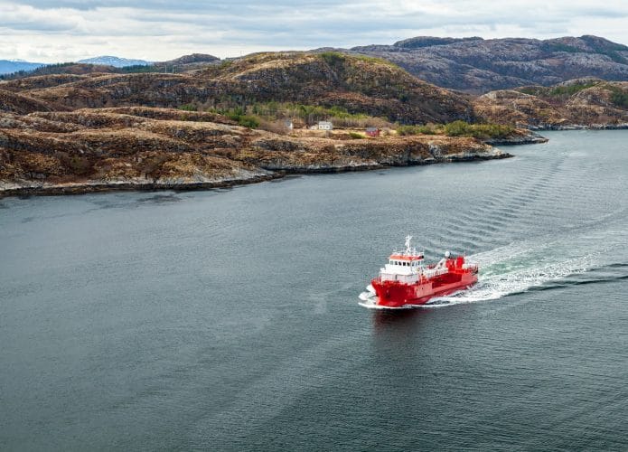 Cargueiro na Noruega: empresas da região querem lançar navio a amônia em 2025