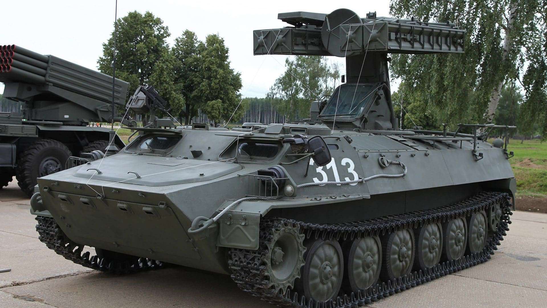 Bateria Antiaérea Strela-10, que atropelou carro na Ucrânia