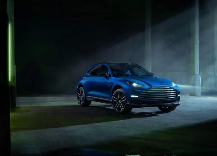 Aston Martin DBX 707 a gasolina