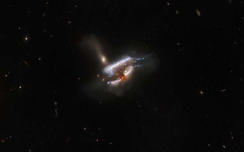 hubble-captures-swirli