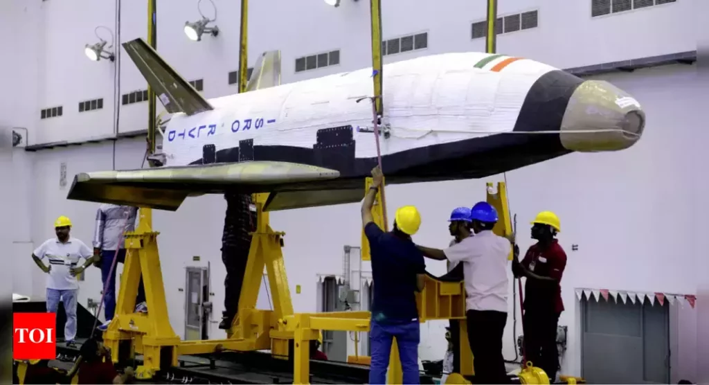 A versão da India para o ônibus espacial é um veículo reutilizável e em menor escala, que a agência espacial do país quer testar até em processos de reentrada orbital