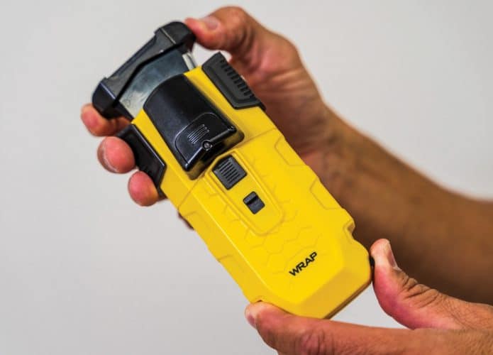 Equipamento de segurança BolaWrap, que lança laço para prender pessoas