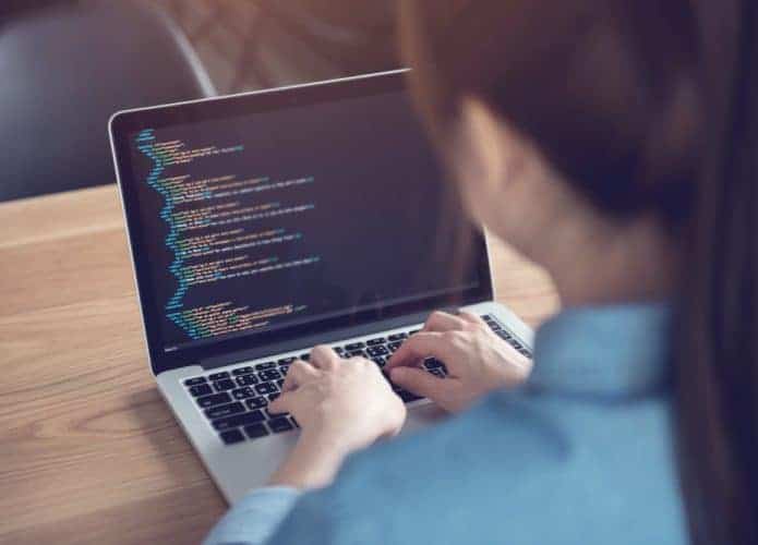 Startup promove workshop gratuito e online sobre Data Science para mulheres cis e trans