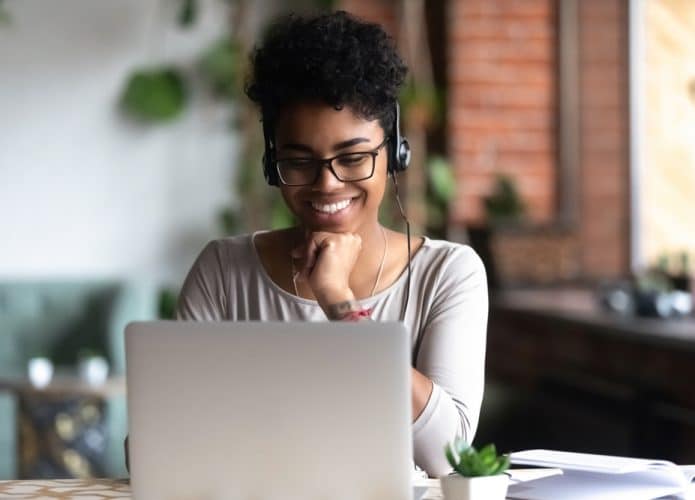 Startup promove workshop gratuito e online sobre Data Science para mulheres cis e trans