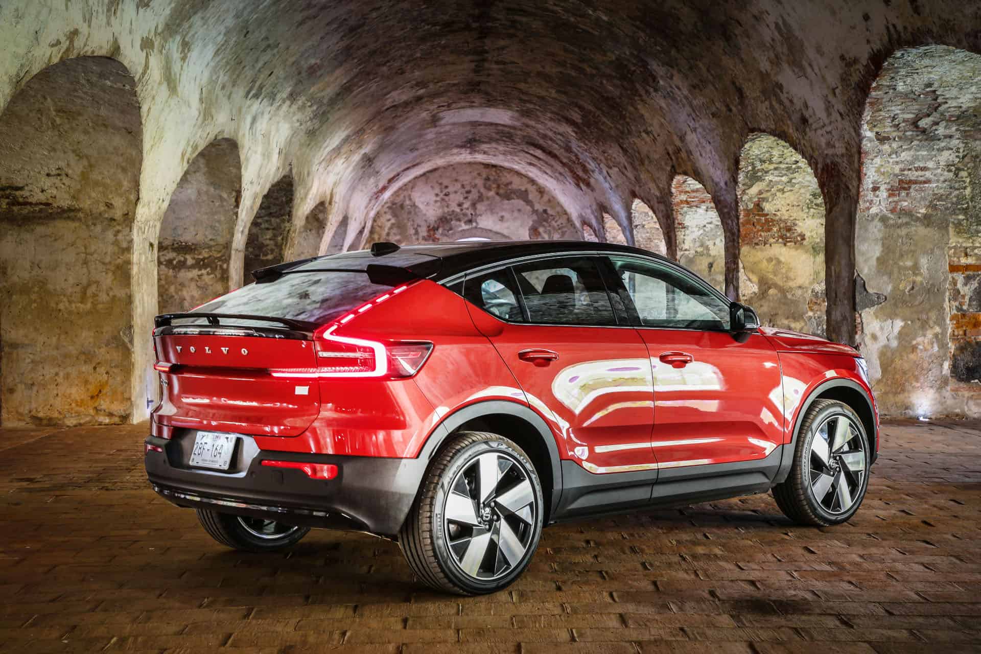 Andei no elétrico Volvo C40 Recharge no México e foi exquisito