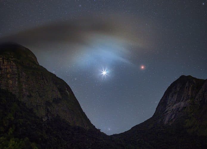 Conjunção entre Venus e Marte, selecionada como Foto Astronômica do Dia 29/03/2022