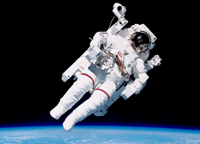 caminhada-espacial-Olhar-Espacial-695x500.png