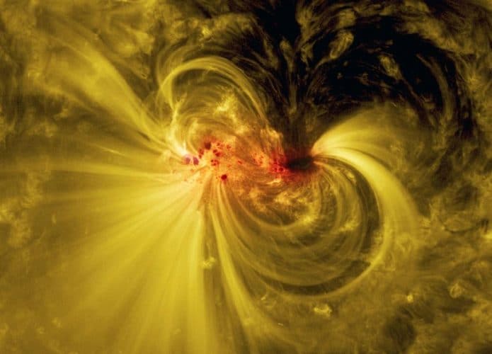 fusao-estelar-magnetar-695x500
