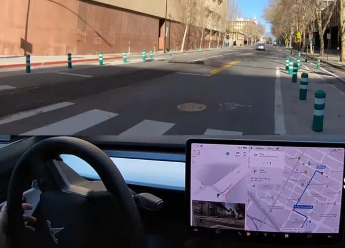 Ex-funcionário testando piloto automático da Tesla