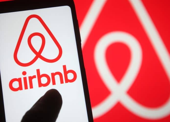 Campanha de usuários do Airbnb levanta ajuda humanitária para Ucrânia