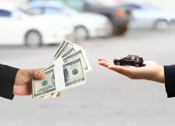 Muito dinheiro para pouco carro: desconto no IPI não reduziu em quase nada o preço